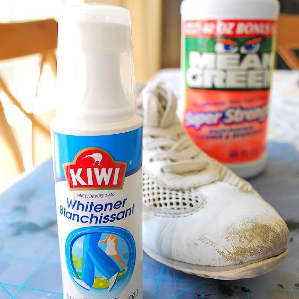 How To Remove Yellow Stains From White Shoes Using Vinegar？