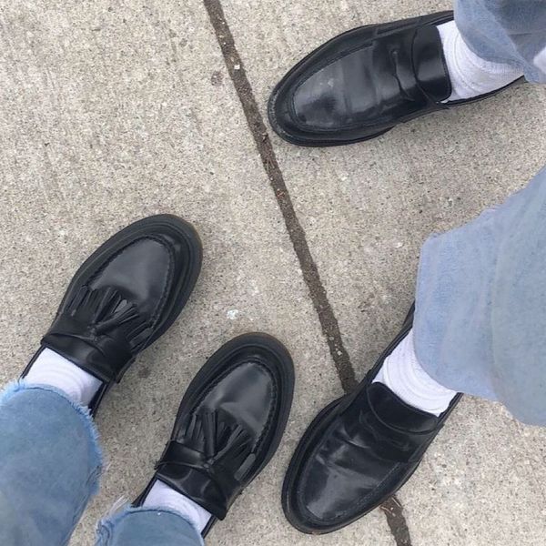 How To Wear White Socks With Black Shoes