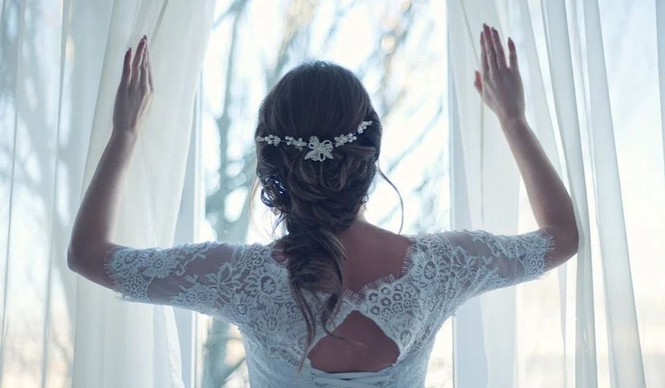 Can You Wear White Dress To Someone Else's Wedding?